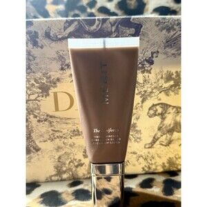 BNIB Merit - The Uniform - Tinted Mineral Sunscreen SPF 45 /Shade 10/NWOB